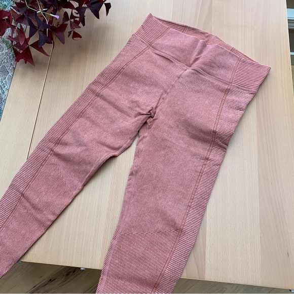 aerie activewear set sports bra and leggings - Picture 2 of 5